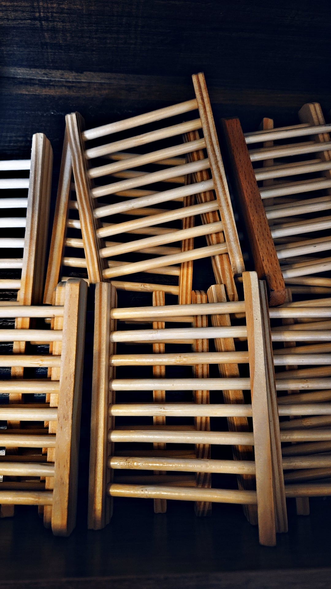 Bamboo soap lift