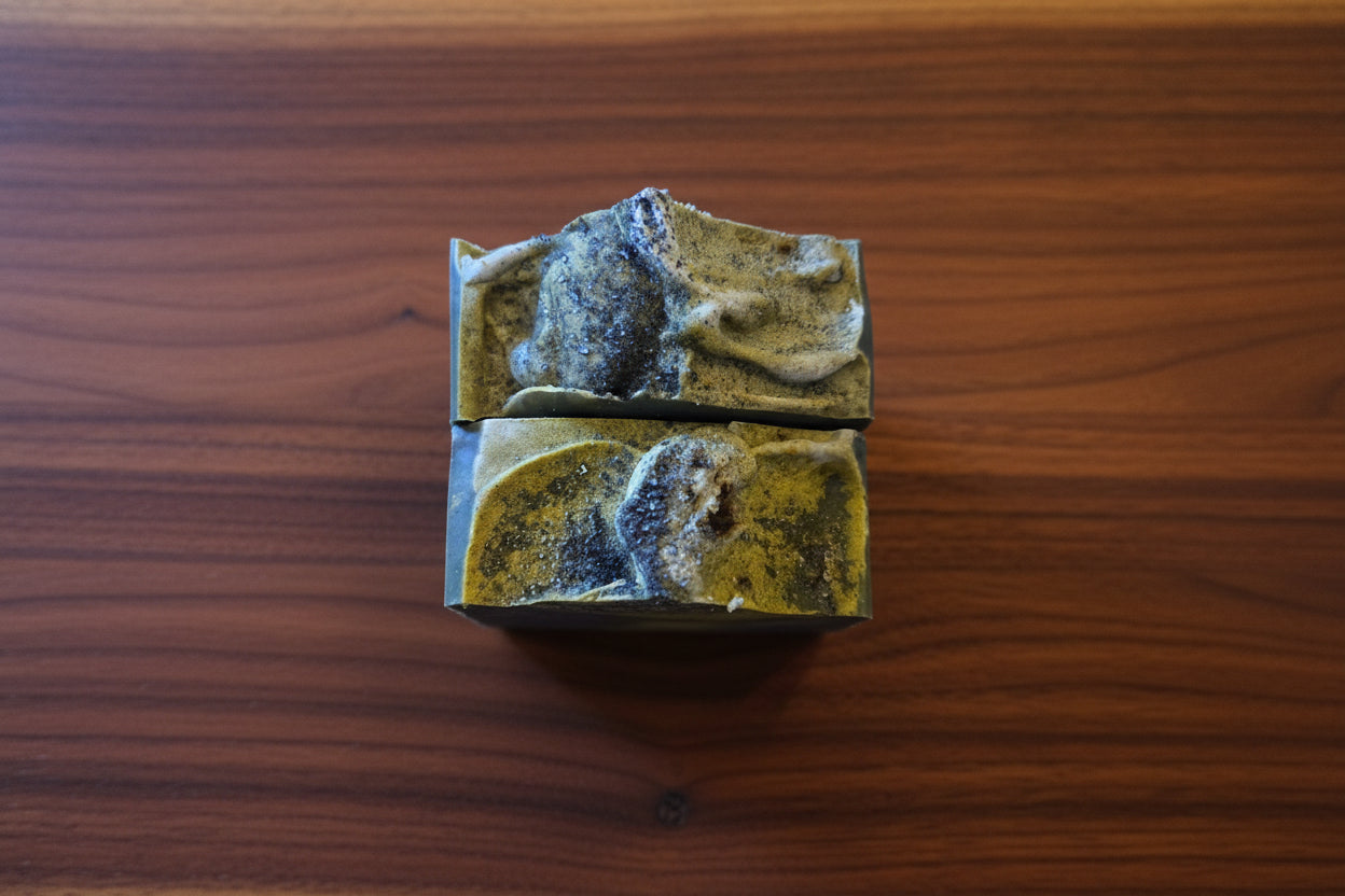 Dark Moss 'exfoliating'