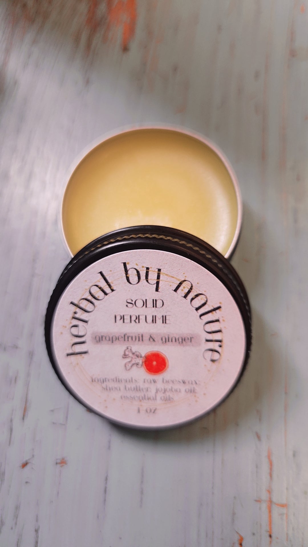 Solid perfume with essential oils